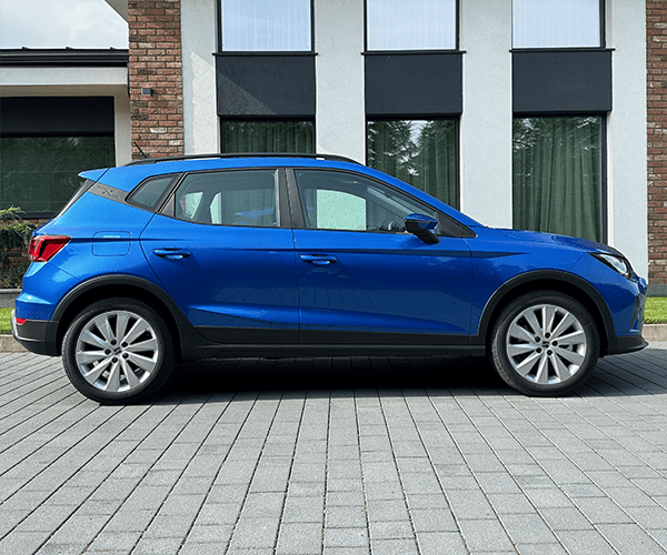 seat arona 2023 albastru lateral
