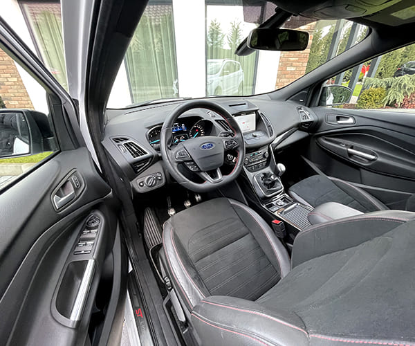 ford kuga st line3